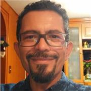 Docente bilingüe (inglés/español) con amplia experiencia teórica y práctica en desarrollo organizacional y en desarrollo de indicadores de gestión